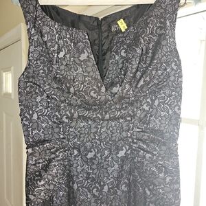 Adrianna Papell Black Lace Sleeveless Evening Dress